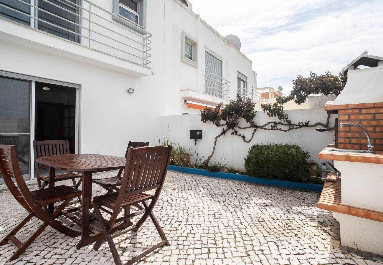 Terraced House in Manta Rota - Villa with 2 bedrooms and patio by AlgarveManta (8V2)