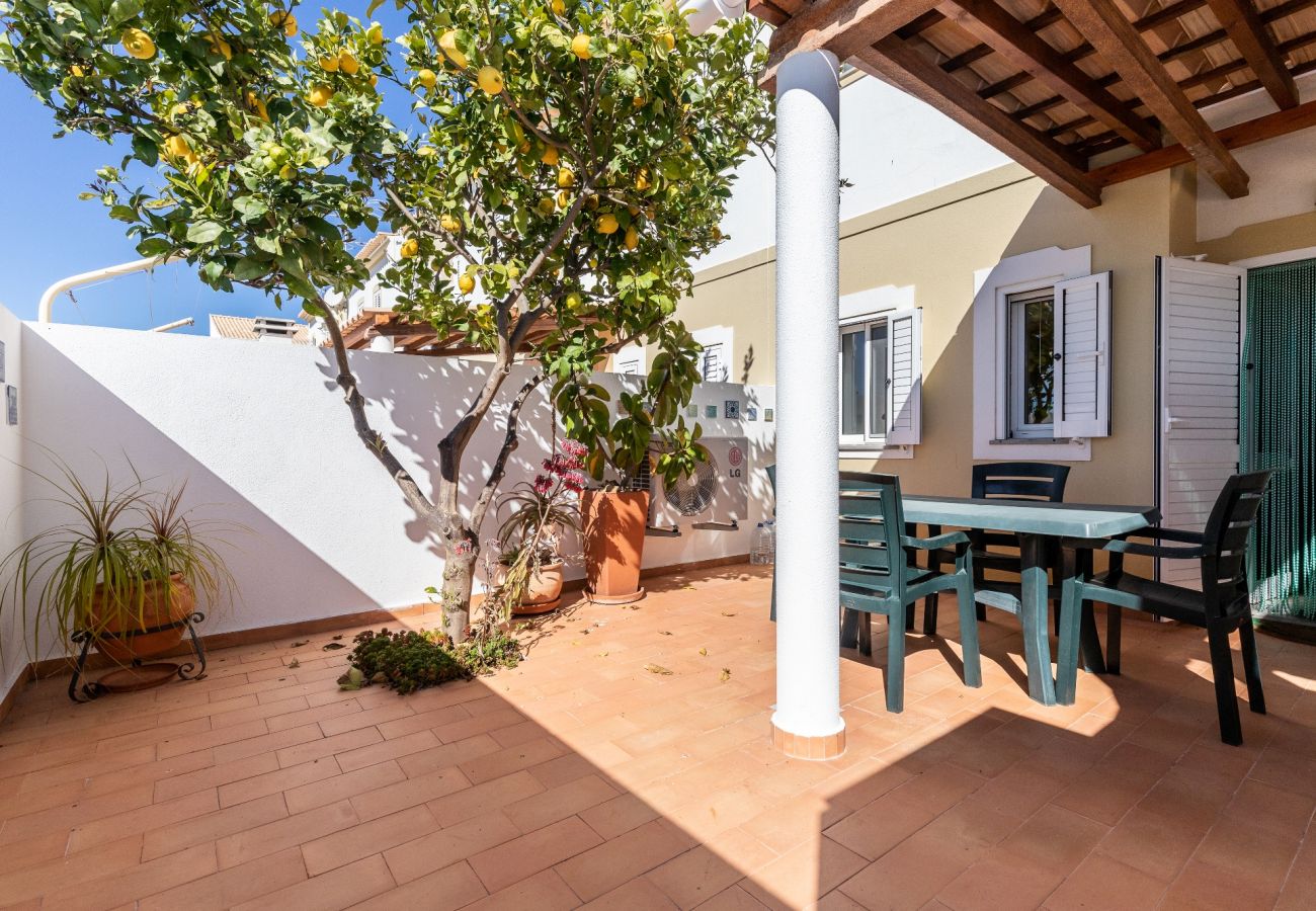 Townhouse in Manta Rota - 17V2