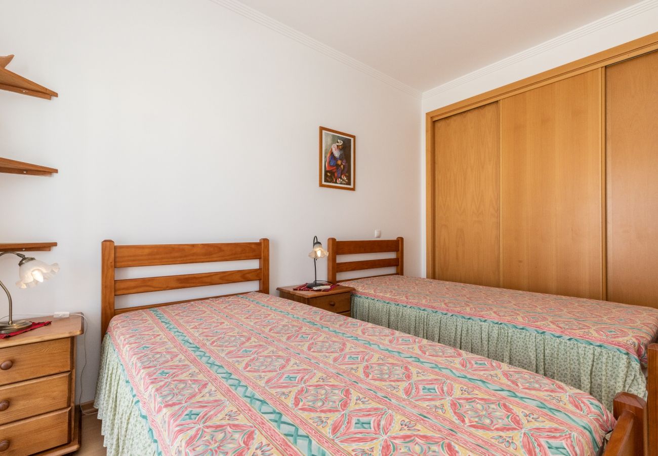 Townhouse in Manta Rota - 17V2