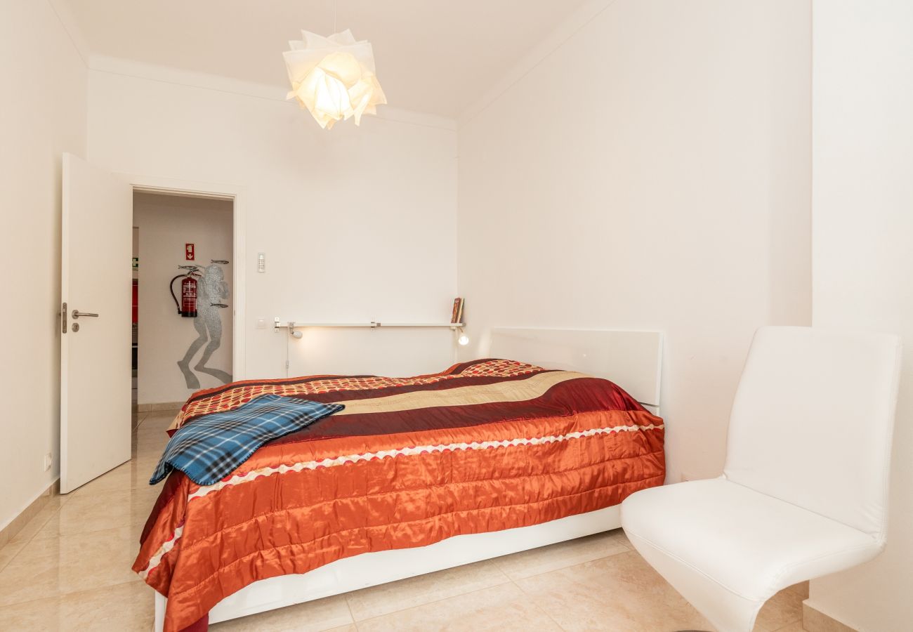 House in Manta Rota - House 50m from the beach, patio with barbecue and fiber internet by ALGARVEMANTA (6V3)