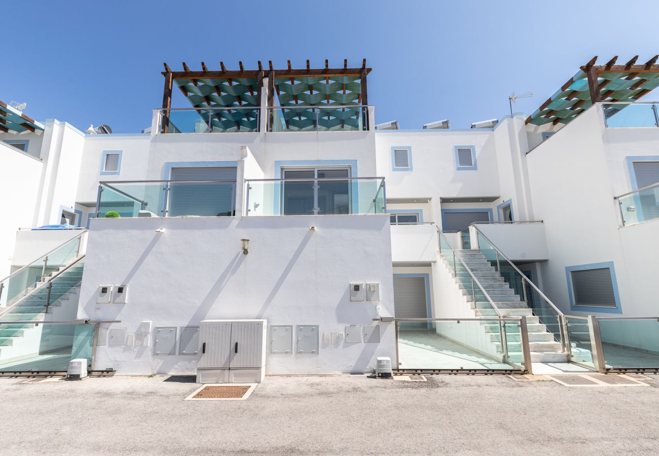 Apartment in Manta Rota - Apartment in condominium with pool 700m from the beach by AlgarveManta (1T3)