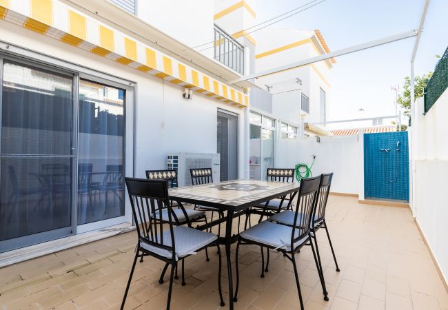  in Manta Rota - 2 bedroom apartment with Wi-Fi by AlgarveManta