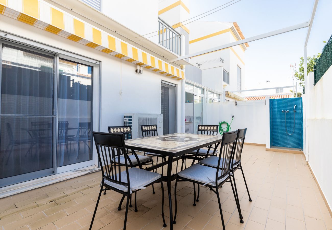 Apartment in Manta Rota - 2 bedroom apartment with Wi-Fi by AlgarveManta (8T2)