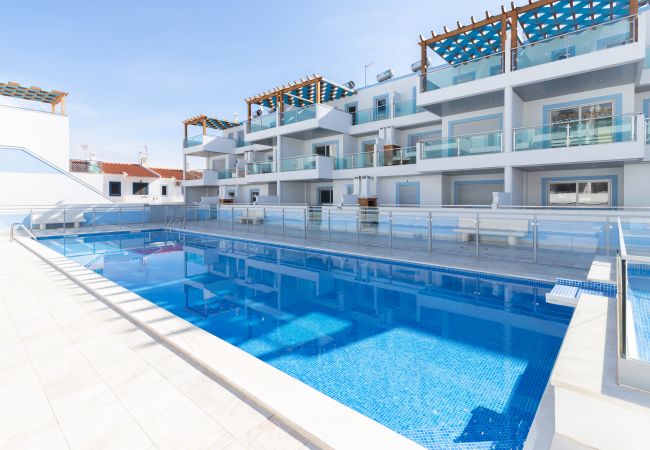 in Manta Rota - T2 in condominium with pool by AlgarveManta