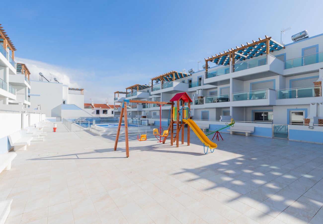 Apartment in Manta Rota - T2 in condominium with pool by AlgarveManta (3T2)