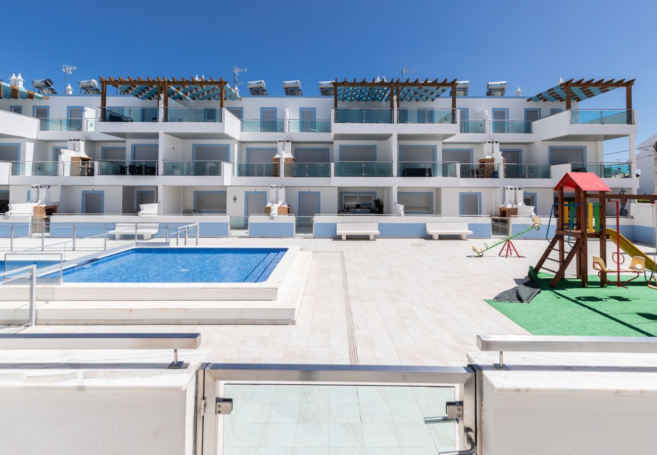 Apartment in Manta Rota - T2 in condominium with pool by AlgarveManta (3T2)