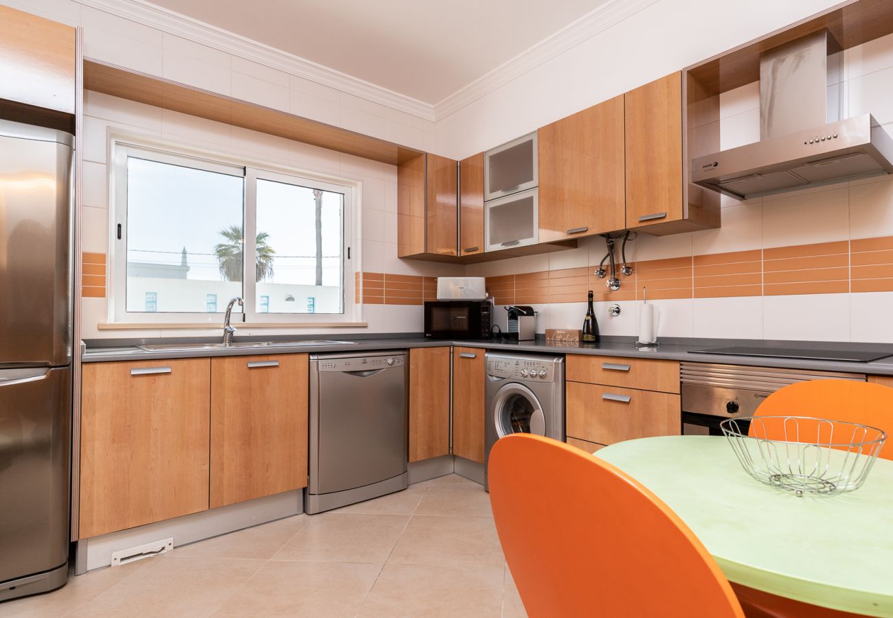 Residence in Manta Rota - 4 bedroom villa in condominium with pool and WIFI by AlgarveManta (8V4)