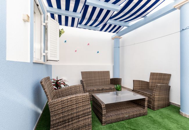 Terraced House in Manta Rota - 4 bedroom villa in condominium with swimming pool by AlgarveManta (9V4) Terraced House in Manta Rota - 4 bedroom villa in condominium with swimming pool by AlgarveManta (9V4)