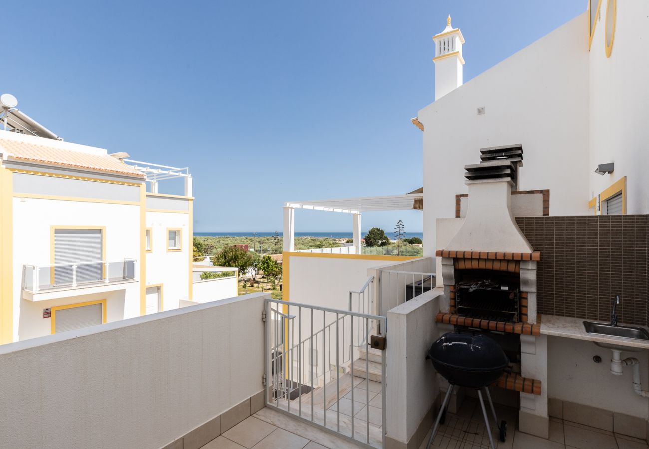 Apartment in Manta Rota - Apartment in condominium with swimming pool at 50m from the beach by AlgarveManta (6T2)