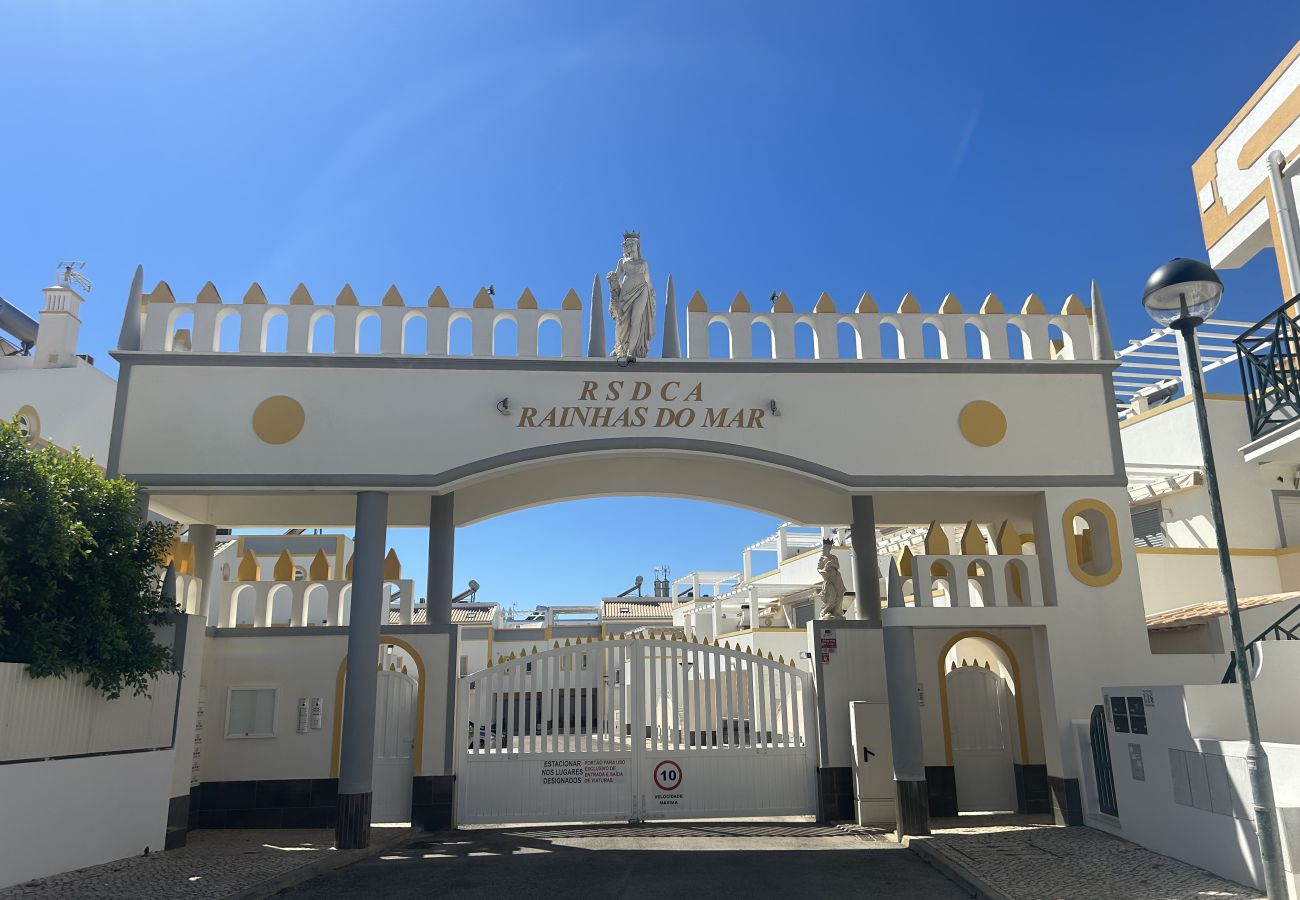 Apartment in Manta Rota - Apartment in condominium with swimming pool at 50m from the beach by AlgarveManta (6T2)