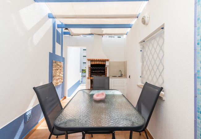 Villa in Manta Rota - 3 bedroom villa in a condominium with swimming pool by AlgarveManta (17V3) Villa in Manta Rota - 3 bedroom villa in a condominium with swimming pool by AlgarveManta (17V3)