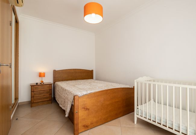 Terraced House in Manta Rota - 3 bedroom villa in condominium with pool by AlgarveManta (3V3) Terraced House in Manta Rota - 3 bedroom villa in condominium with pool by AlgarveManta (3V3)