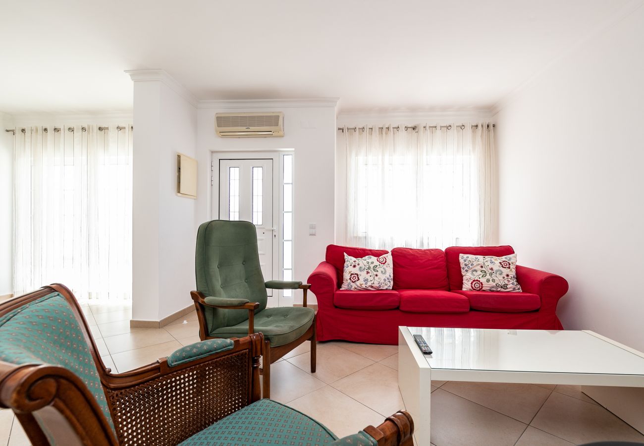 Townhouse in Manta Rota - 3 bedroom villa in condominium with pool by AlgarveManta (3V3)