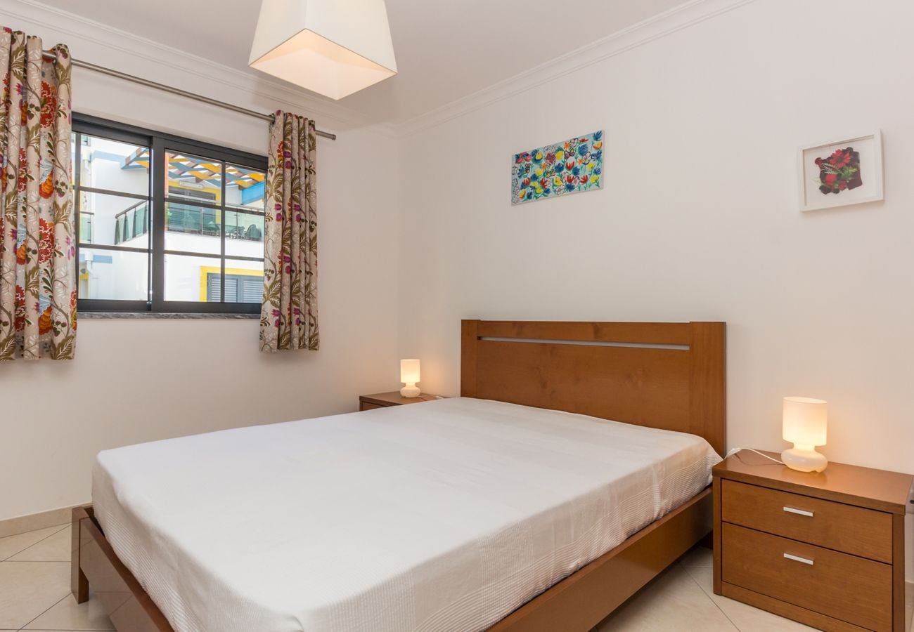 Apartamento en Manta Rota - T2 en condominio con piscina y WIFI by AlgarveManta (13T2)