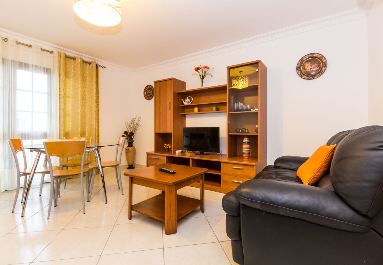 Apartamento en Manta Rota - Apartamento de 2 habitaciones en condominio con piscina  by AlgarveManta (15T2)