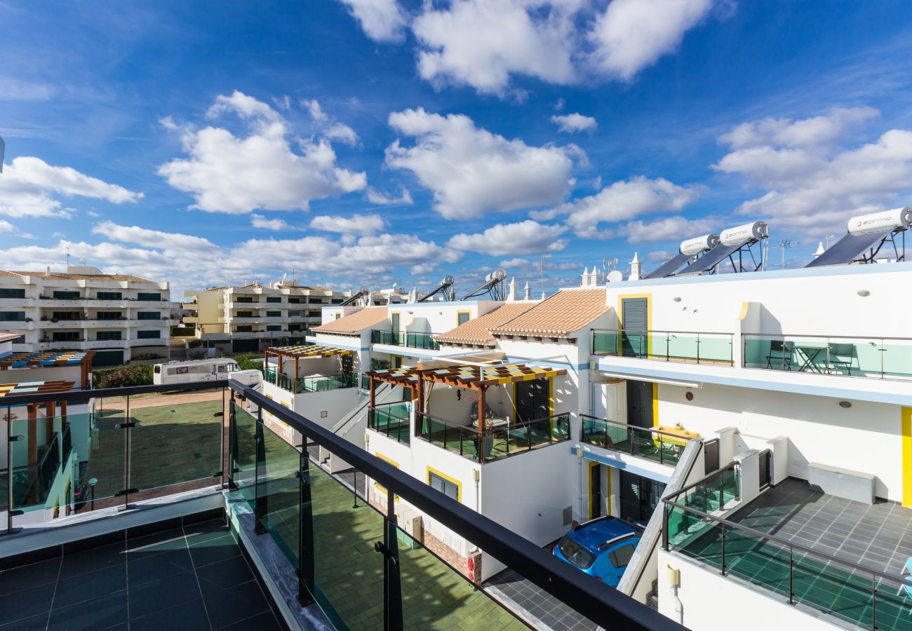 Apartamento en Manta Rota - Apartamento en condominio con piscina / WIFI a 2 minutos de la playa by AlgarveManta (2T3)