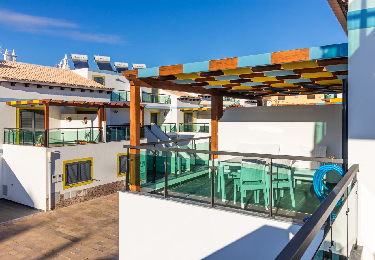 Apartamento en Manta Rota - Apartamento de 3 habitaciones en condominio con piscina y WIFI by AlgarveManta (3T3)