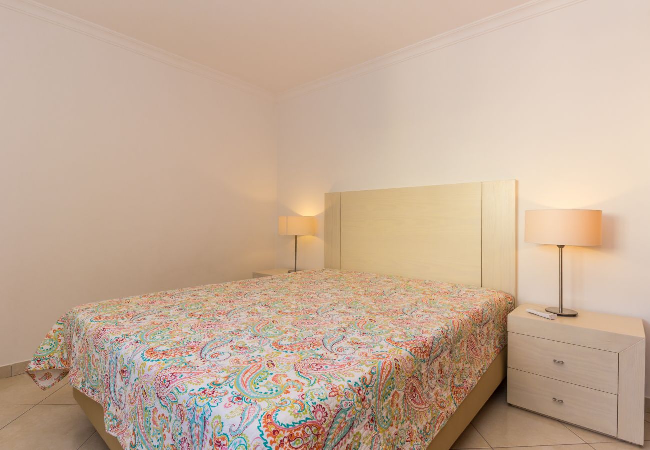 Apartamento en Manta Rota - Apartamento de 3 habitaciones en condominio con piscina y WIFI by AlgarveManta (3T3)