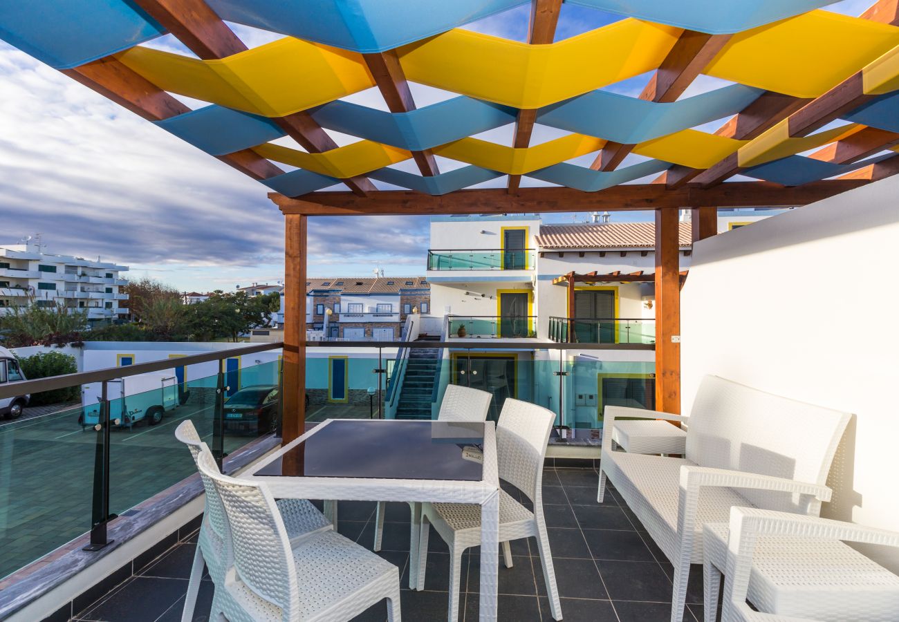 Apartamento en Manta Rota - Apartamento de 3 habitaciones en condominio con piscina y WIFI by AlgarveManta (3T3)