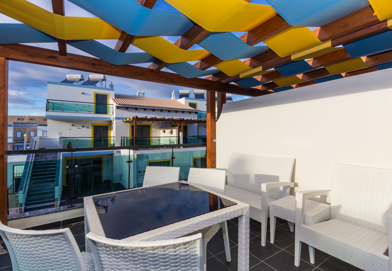 Apartamento en Manta Rota - Apartamento de 3 habitaciones en condominio con piscina y WIFI by AlgarveManta (3T3)