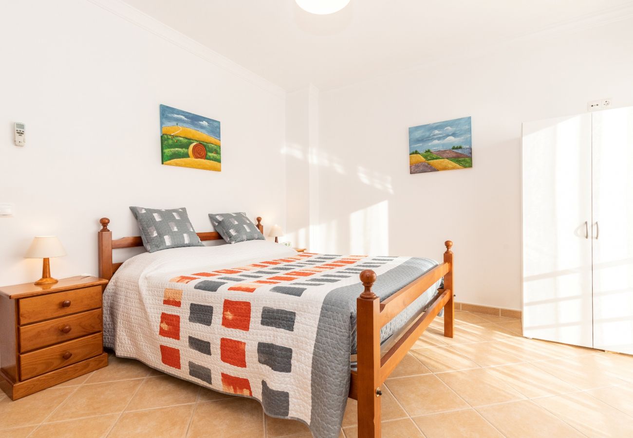 Casa adosada en Manta Rota - Vivienda con aparcamiento privado by AlgarveManta (3V2)