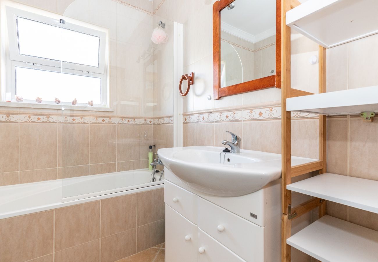 Casa adosada en Manta Rota - Vivienda con aparcamiento privado by AlgarveManta (3V2)