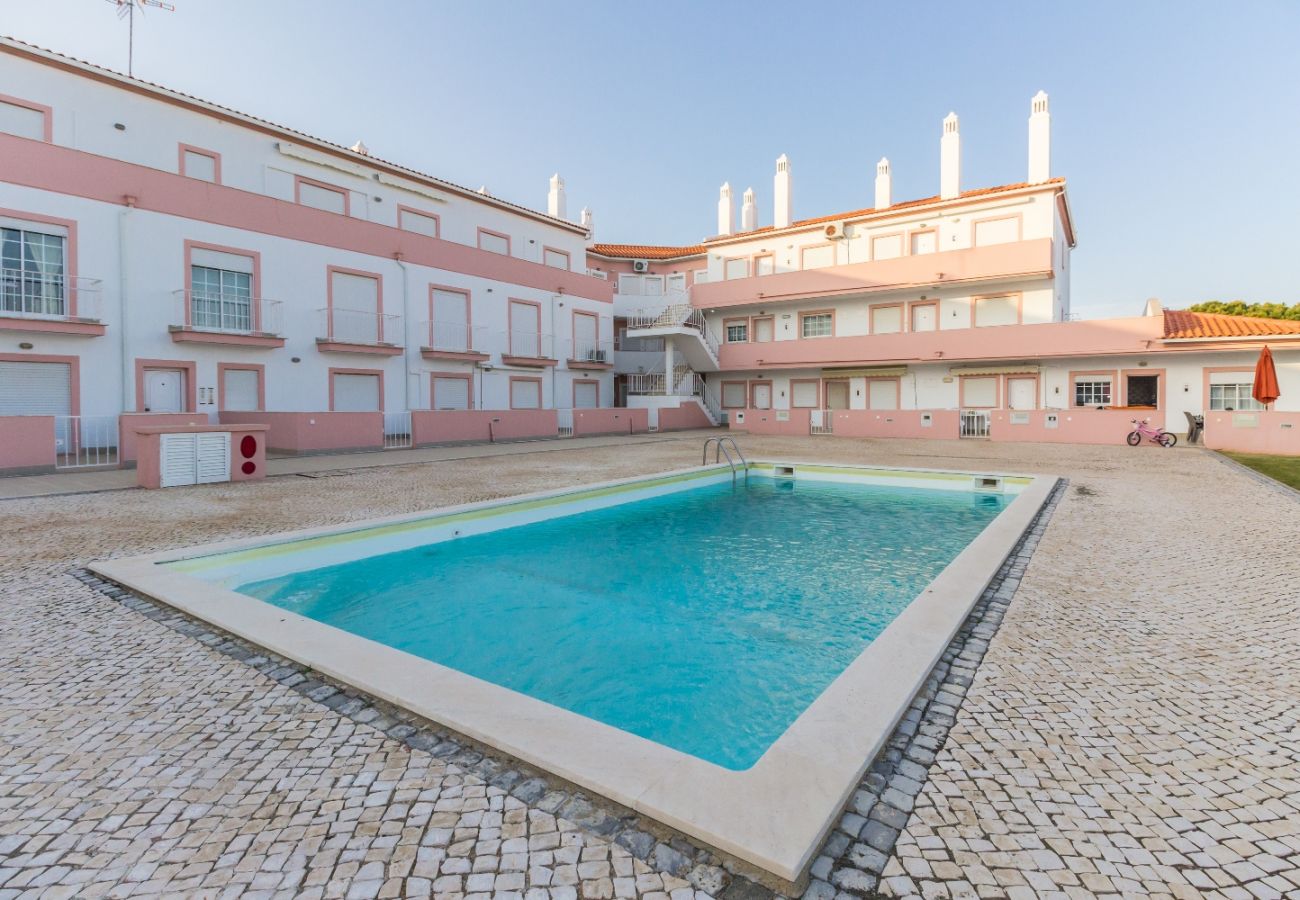 Apartamento en Manta Rota - Apartamento de 2 habitación en Condominio con piscina  by AlgarveManta (18T2)