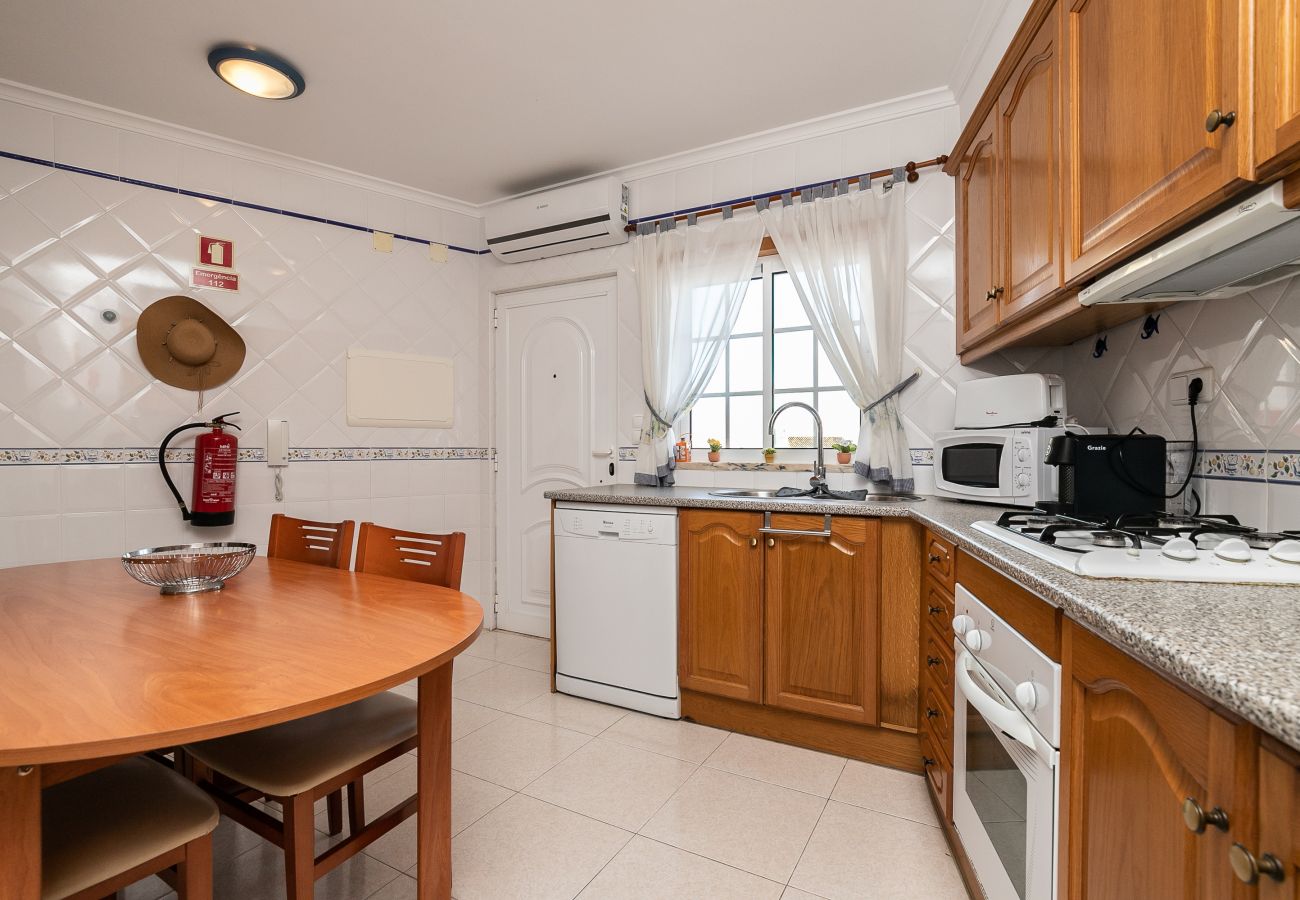 Apartamento en Manta Rota - Apartamento de 2 habitación en Condominio con piscina  by AlgarveManta (18T2)