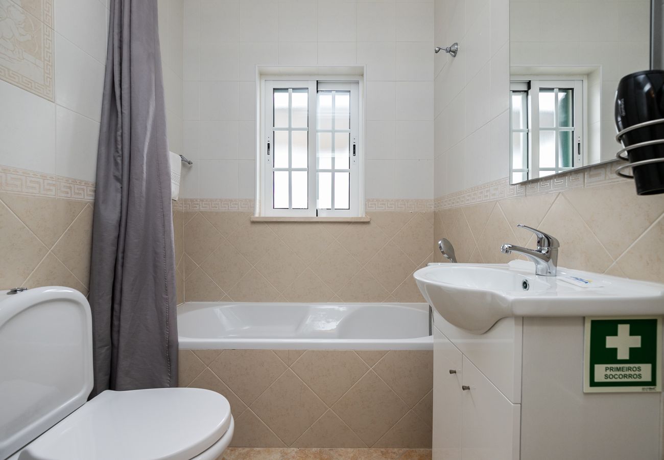 Residencial en Manta Rota - Casa de 2 habitaciones con aparcamiento y patio by AlgarveManta  (4V2)