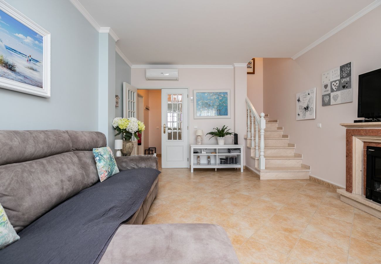 Residencial en Manta Rota - Casa de 2 habitaciones con aparcamiento y patio by AlgarveManta  (4V2)