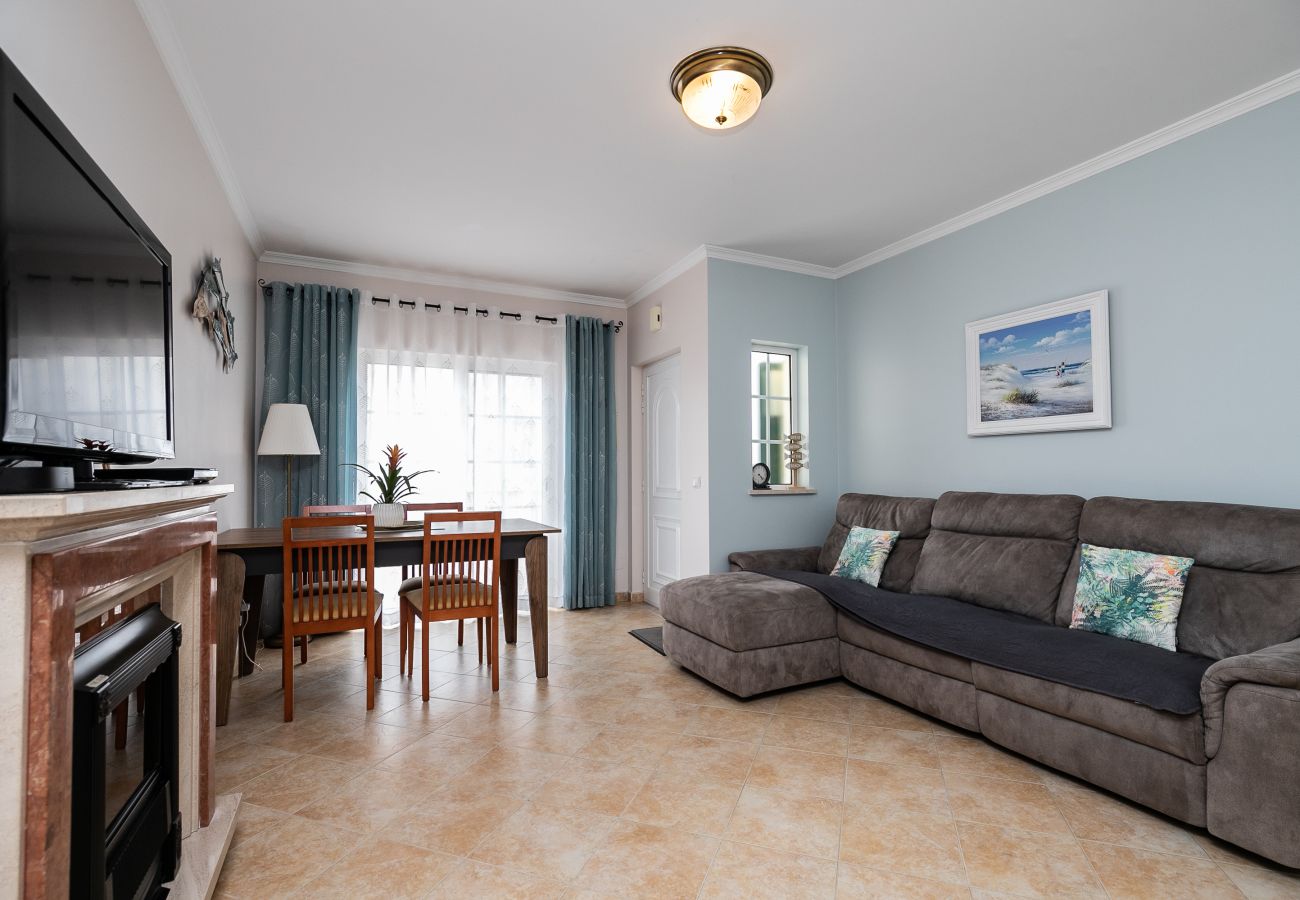 Residencial en Manta Rota - Casa de 2 habitaciones con aparcamiento y patio by AlgarveManta  (4V2)