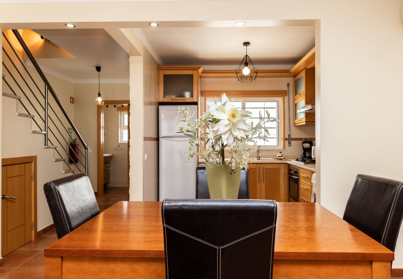 Casa adosada en Manta Rota - Casa de 2 habitaciones con Patio y estacionamiento by AlgarveManta (2V2)