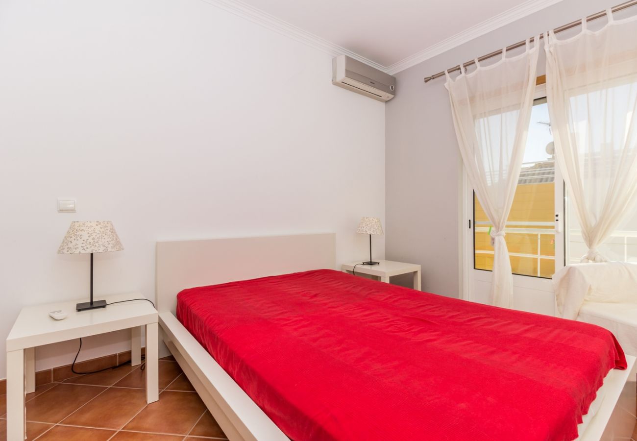 Casa adosada en Manta Rota - Casa de 2 habitaciones a 50 metros de la playa by AlgarveManta (9V2)