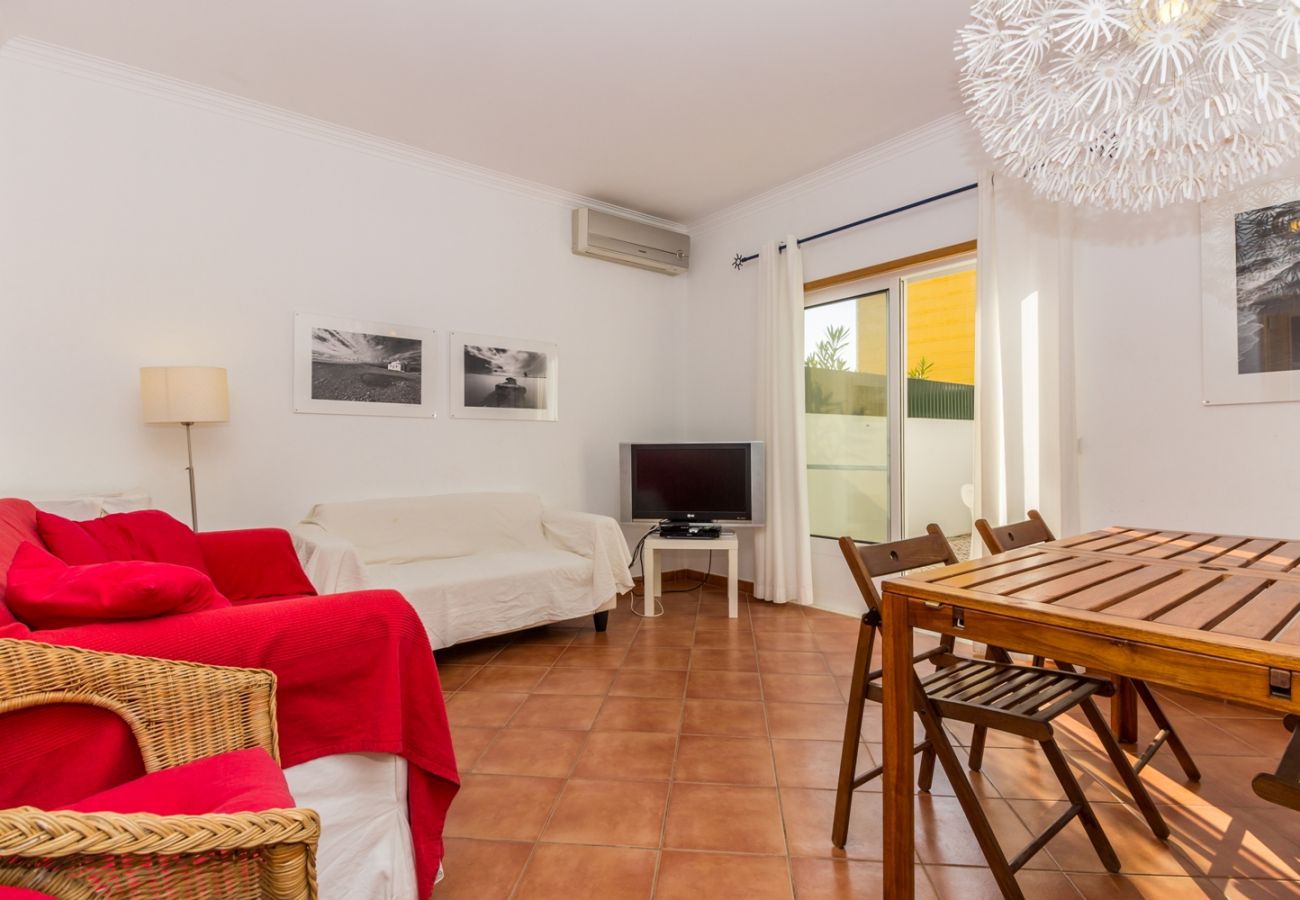 Casa adosada en Manta Rota - Casa de 2 habitaciones a 50 metros de la playa by AlgarveManta (9V2)