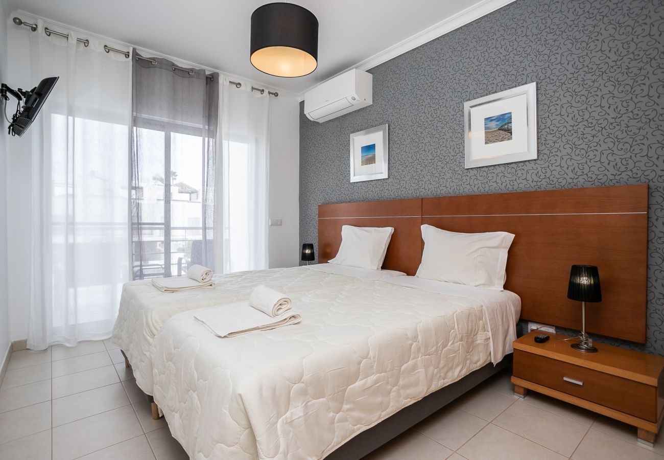 Casa adosada en Manta Rota - Casa con piscina privada a 100m de la playa by ALGARVEMANTA (16V3)