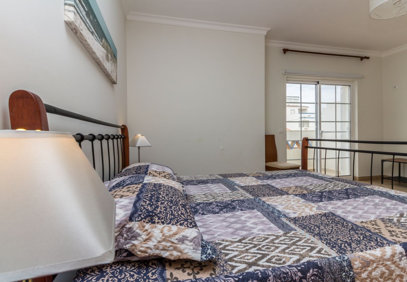 Casa adosada en Manta Rota - Vivienda con WIFI, piscina comunitaria a 200m de la playa by AlgarveManta (1V4)