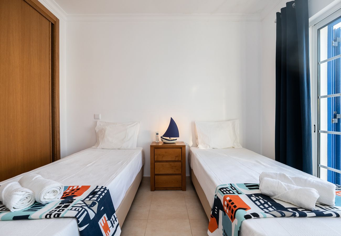 Casa adosada en Manta Rota - Villa de 3 dormitorios en 1ª línea de playa y wifi by AlgarveManta (14V3)