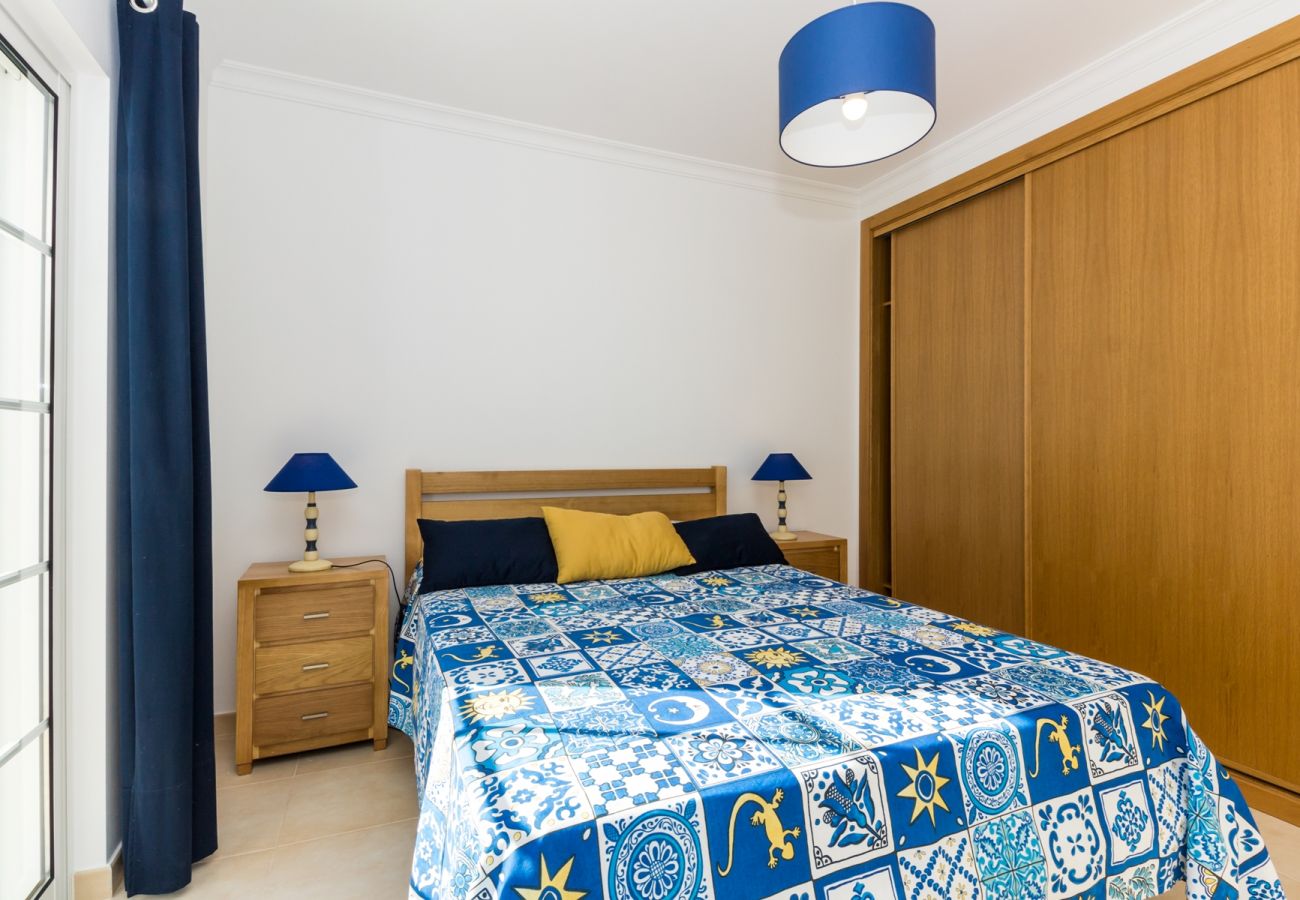 Casa adosada en Manta Rota - Villa de 3 dormitorios en 1ª línea de playa y wifi by AlgarveManta (21V3)