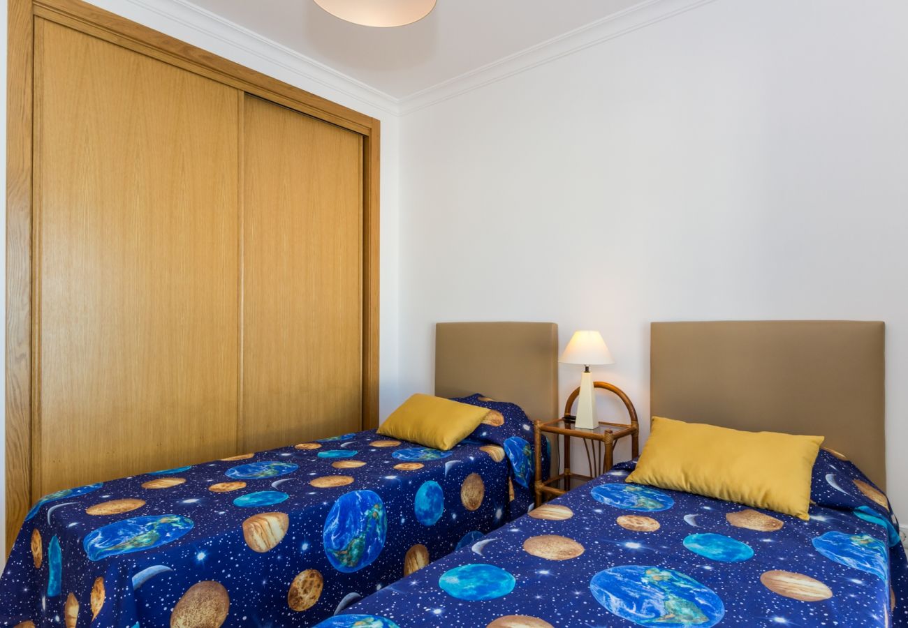 Casa adosada en Manta Rota - Villa de 3 dormitorios en 1ª línea de playa y wifi by AlgarveManta (21V3)