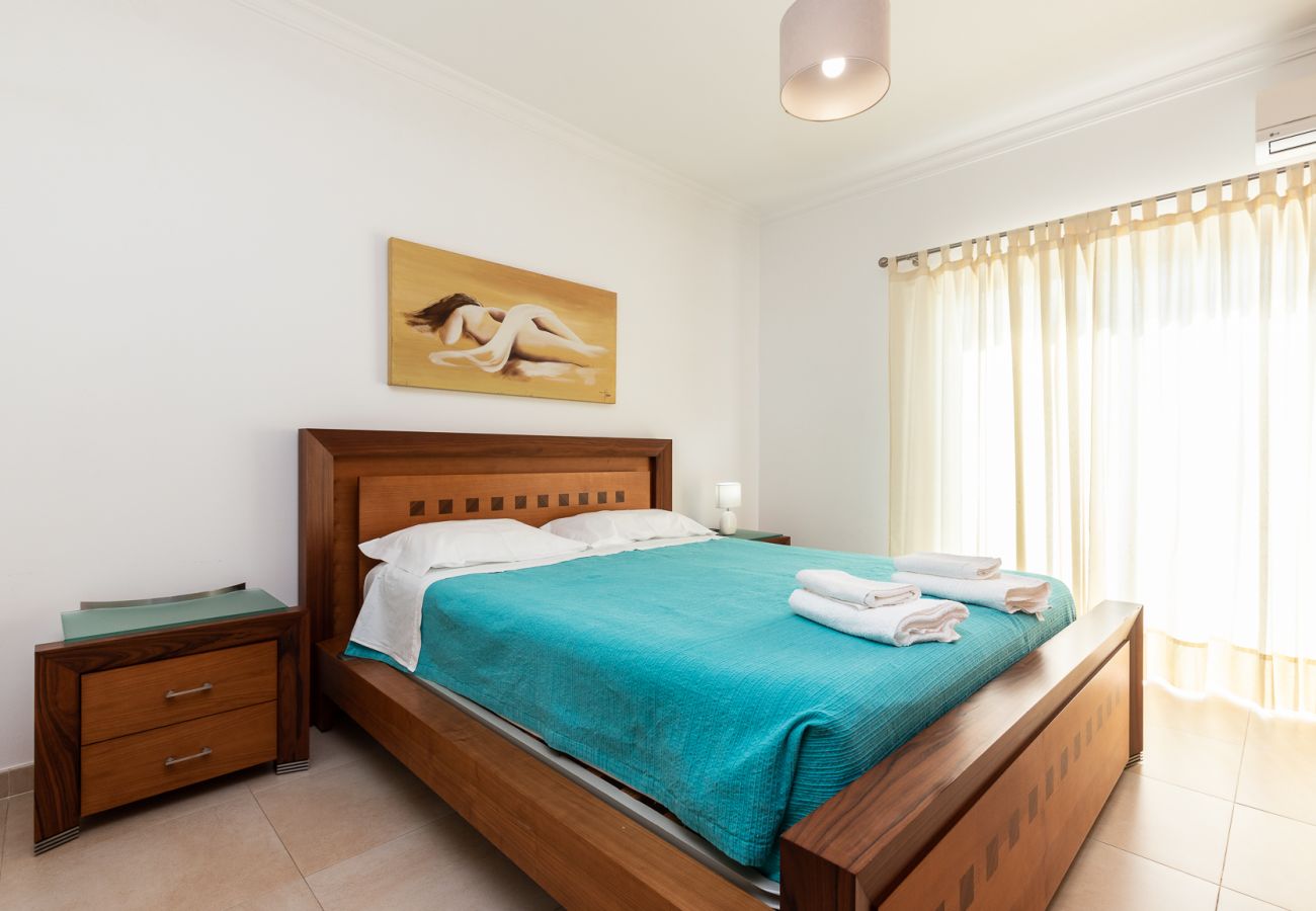 Casa en Manta Rota - Vivienda con estacionamiento en el centro de la villa by AlgarveManta (10V3)