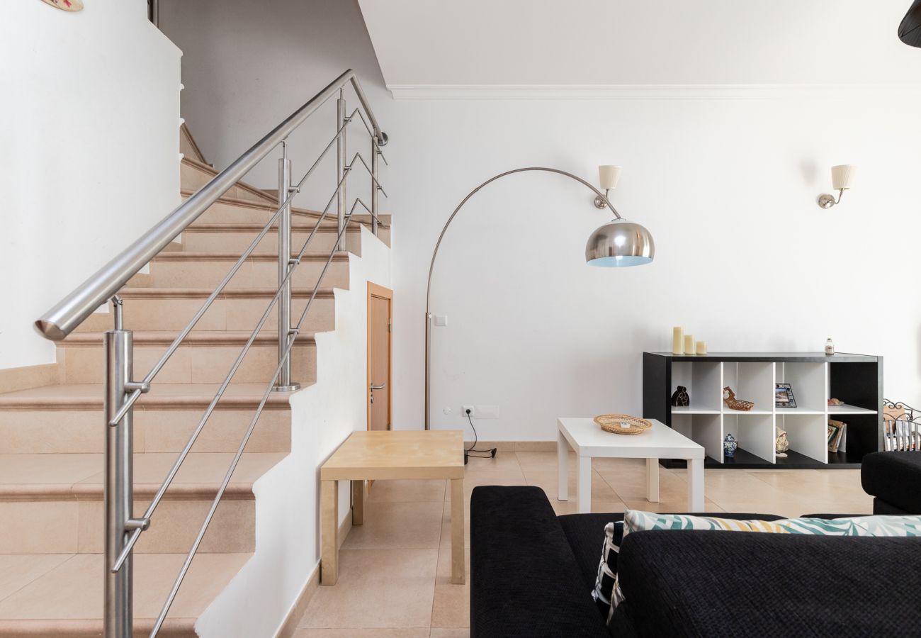 Casa en Manta Rota - Vivienda con estacionamiento en el centro de la villa by AlgarveManta (10V3)