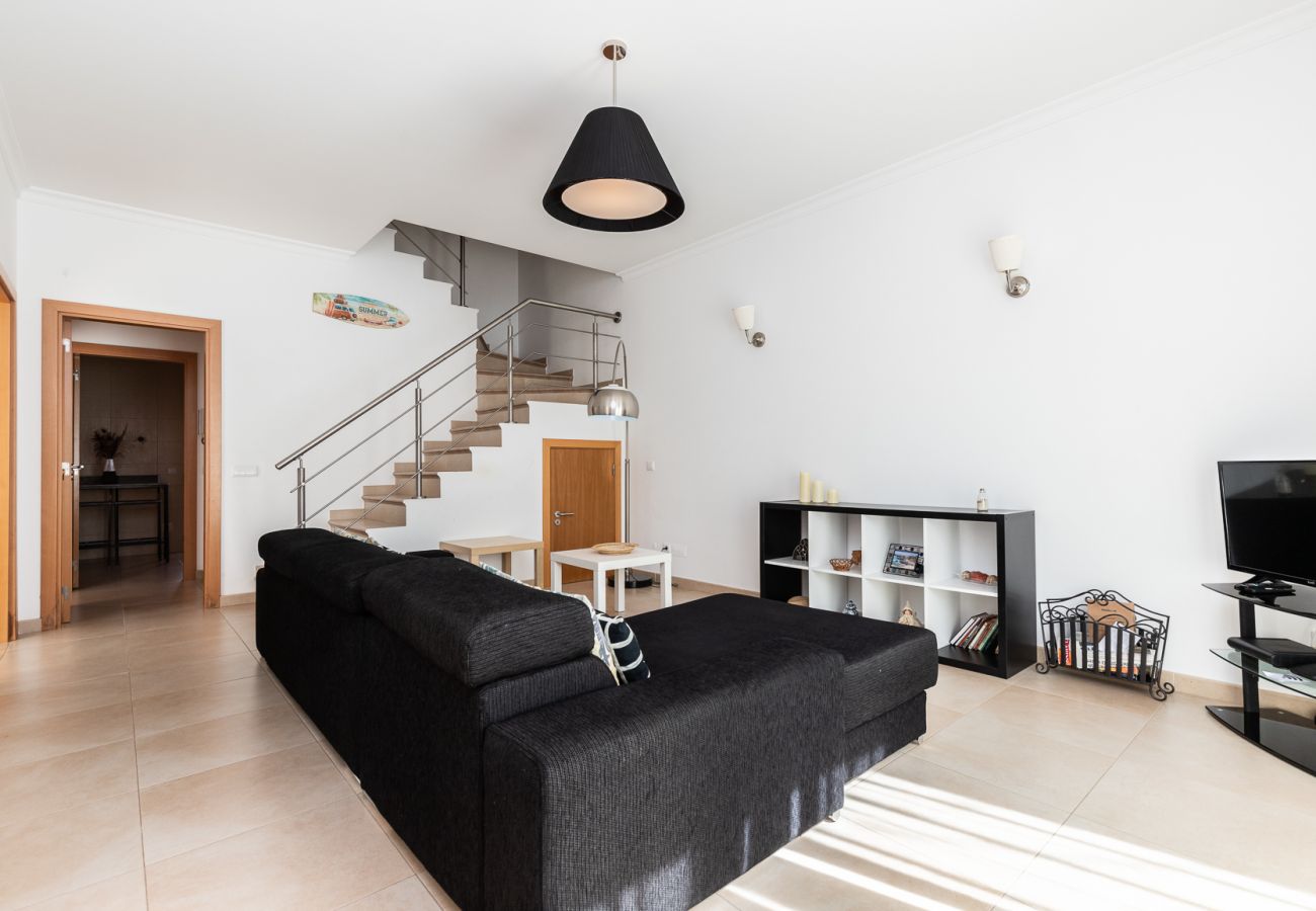 Casa en Manta Rota - Vivienda con estacionamiento en el centro de la villa by AlgarveManta (10V3)