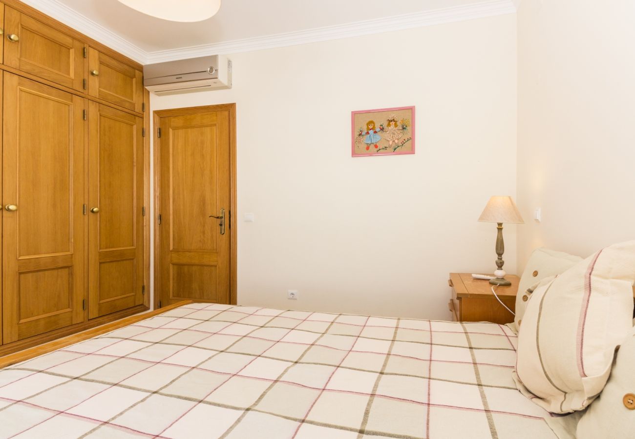 Casa en Manta Rota - Villa de 3 dormitorios en 1ª línea de playa y wifi by AlgarveManta (20V3)