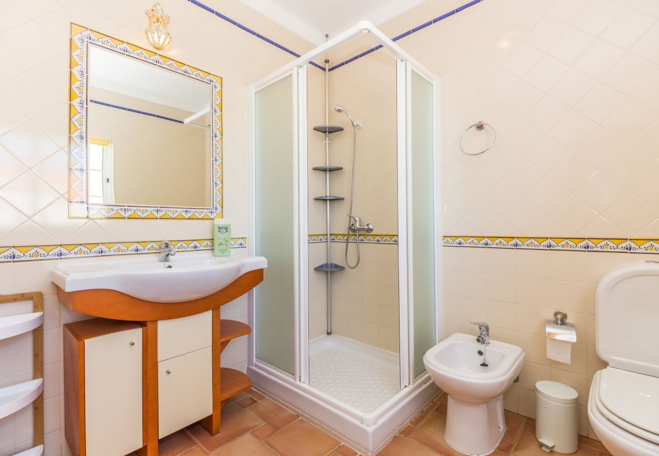 Casa en Manta Rota - Casa con piscina privada y patio a 800m de la playa by AlgarveManta (9V3)