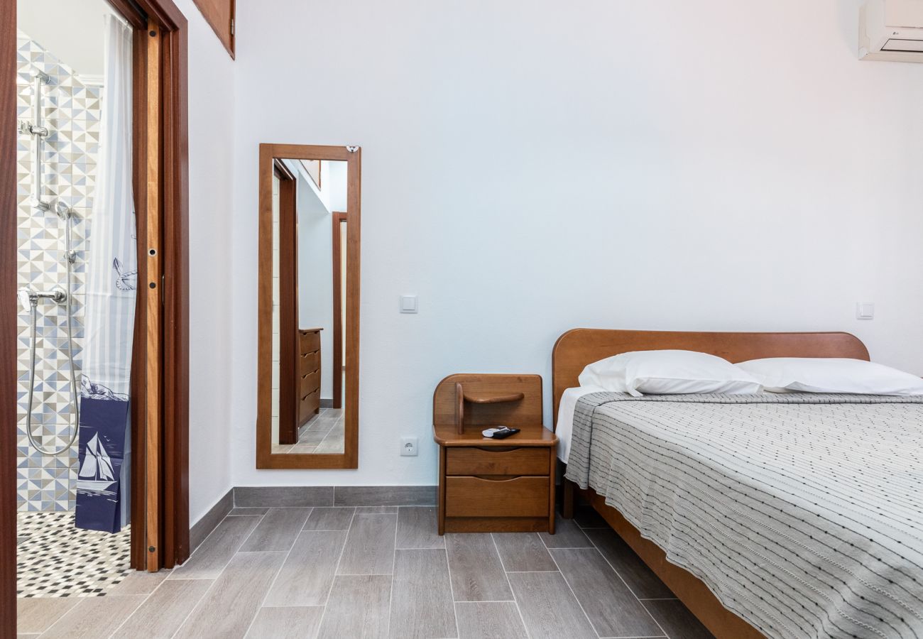Casa en Manta Rota - Vivienda con estacionamiento para 2 coches a 400m de la playa  Y Wi-Fi by AlgarveManta (48V3)