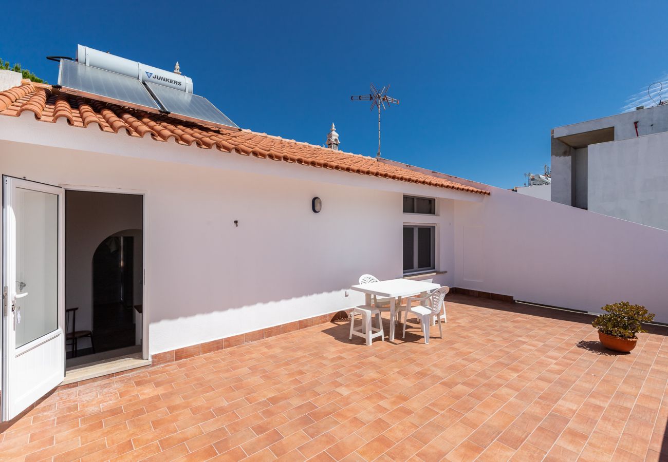 Casa en Manta Rota - Vivienda con estacionamiento para 2 coches a 400m de la playa  Y Wi-Fi by AlgarveManta (48V3)