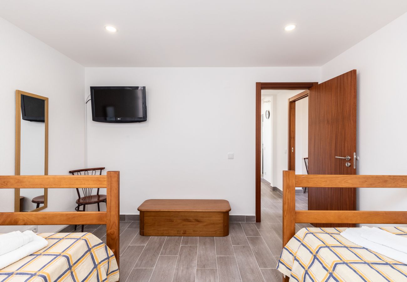 Casa en Manta Rota - Vivienda con estacionamiento para 2 coches a 400m de la playa  Y Wi-Fi by AlgarveManta (48V3)