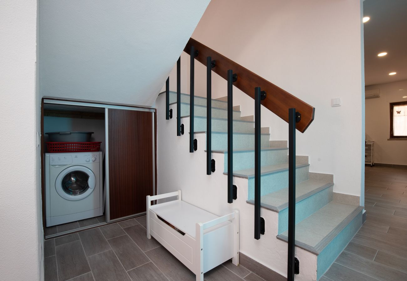 Casa en Manta Rota - Vivienda con estacionamiento para 2 coches a 400m de la playa  Y Wi-Fi by AlgarveManta (48V3)
