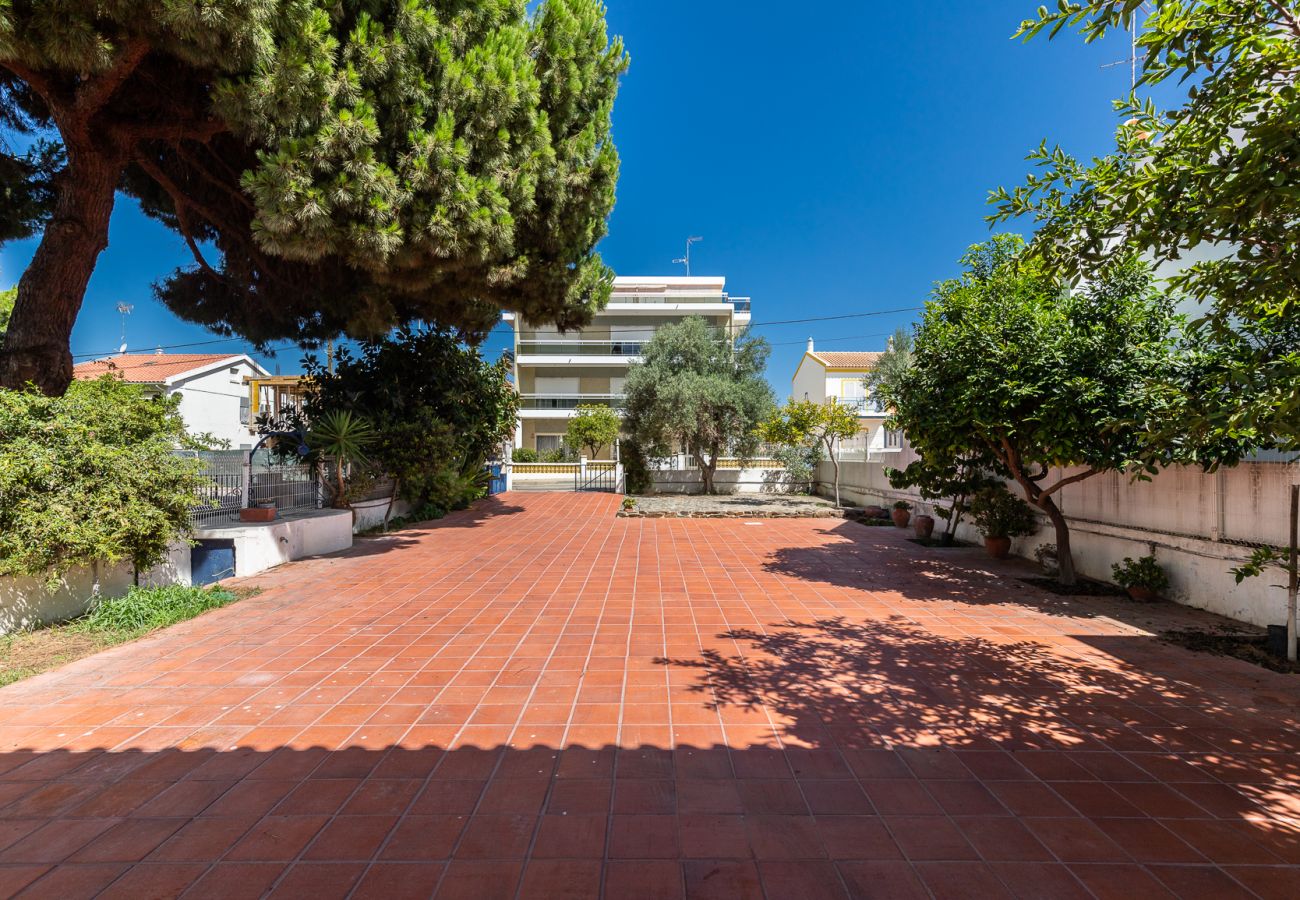 Casa en Manta Rota - Vivienda con estacionamiento para 2 coches a 400m de la playa  Y Wi-Fi by AlgarveManta (48V3)