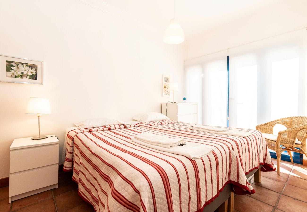 Casa en Manta Rota - Villa de 3 dormitórios con jardín y wifi by ALGARVEMANTA (56V3)